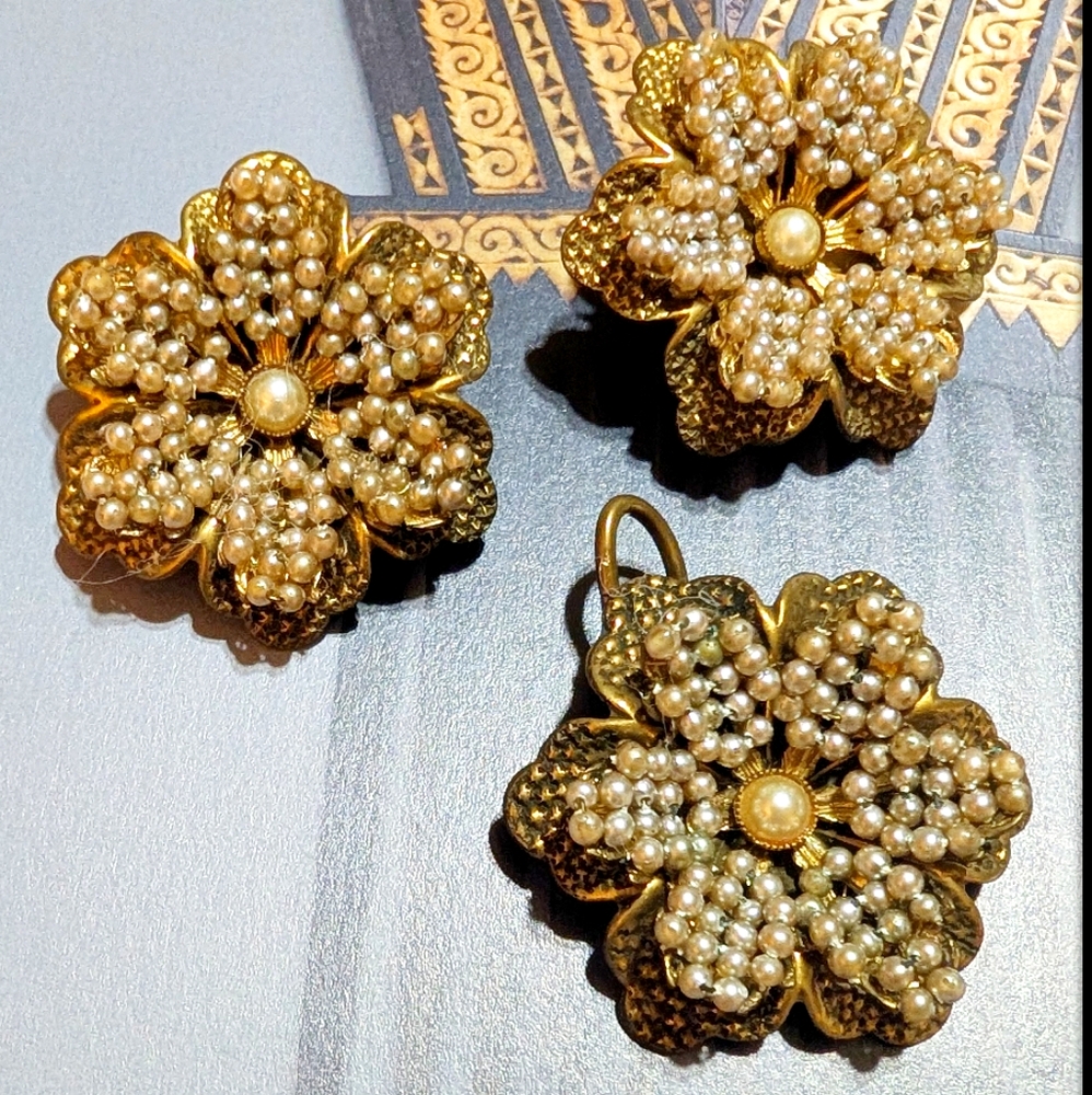 Vintage Miriam Haskell Demi Parure Floral Earrings and Pendant - Picture 6 of 7